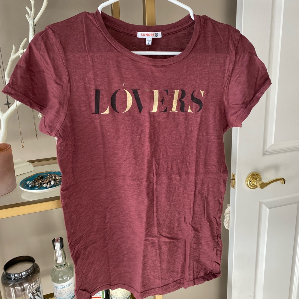 LOVERS sundry tee